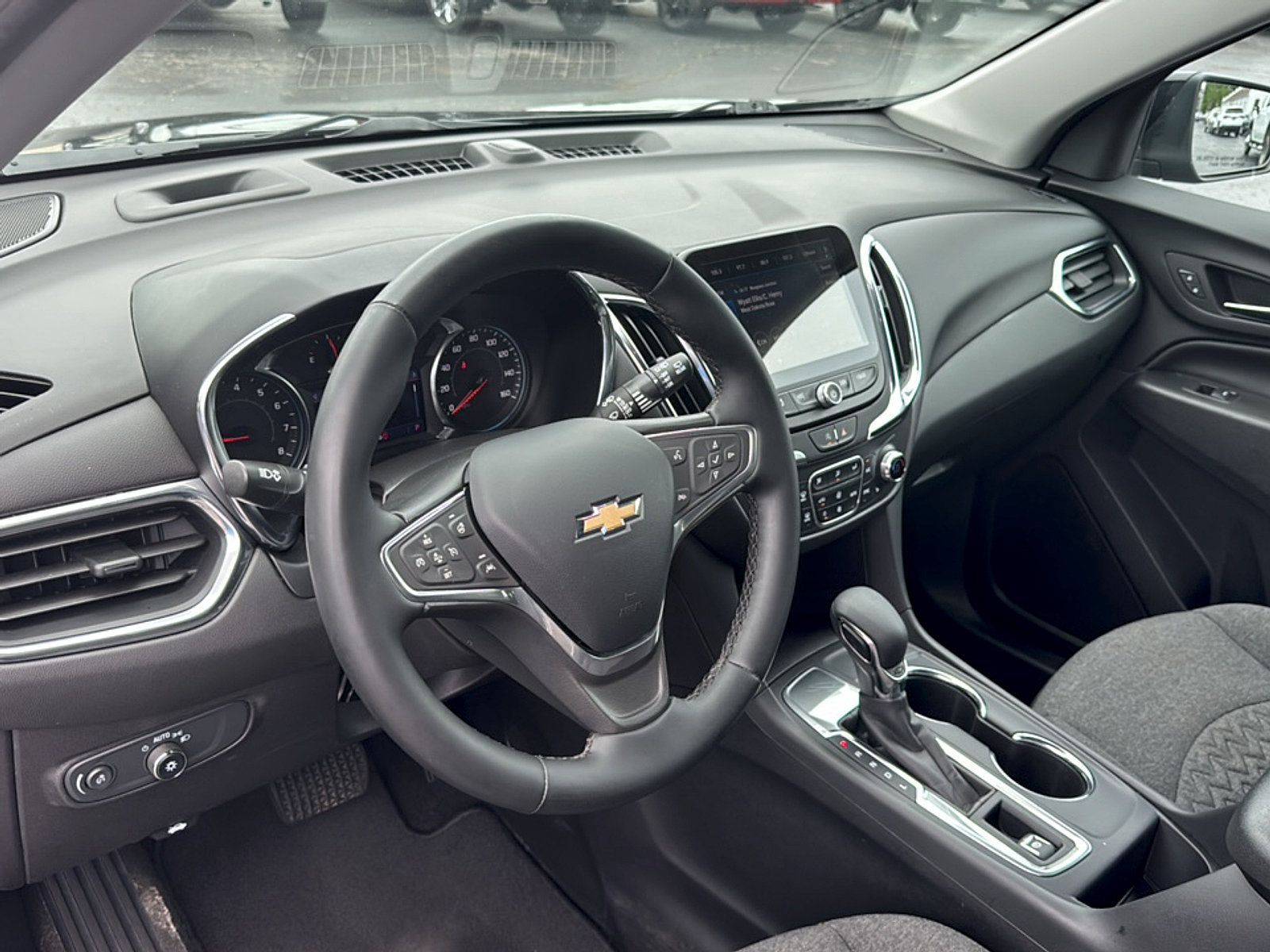 Used 2023 Chevrolet Equinox LT FWD image 8
