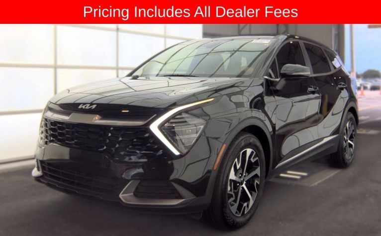 Certified 2025 Kia Sportage EX FWD image 2