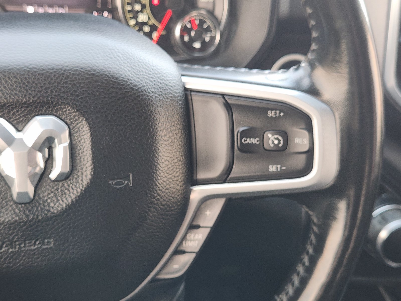 Used 2021 RAM 1500 Big Horn AWD/4WD image 33