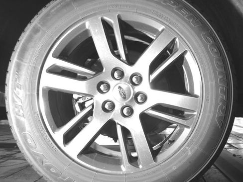 Used 2022 Ford Expedition Limited RWD image 11