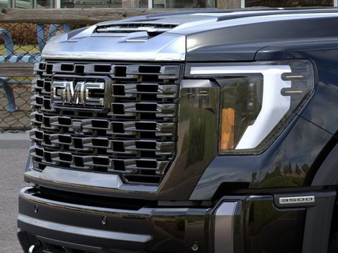 New 2026 GMC Sierra 3500 Denali Ultimate image 13