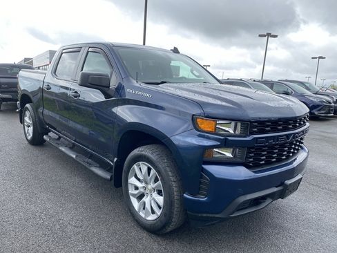 Used 2021 Chevrolet Silverado 1500 Custom image 2