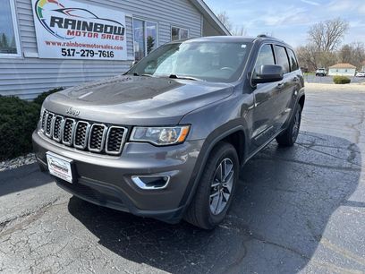 Used 2019 Jeep Grand Cherokee Laredo w/ 18" Wheel & 8.4" Radio Group