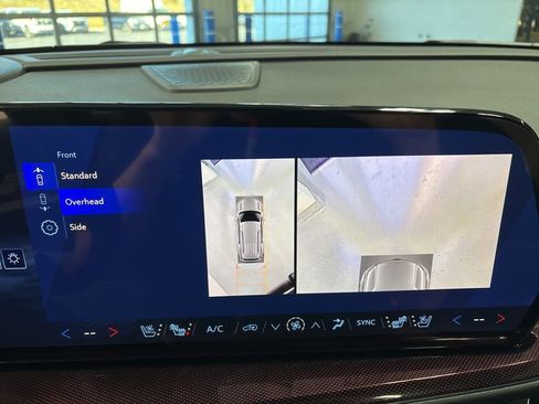 New 2026 Chevrolet Traverse RS image 19