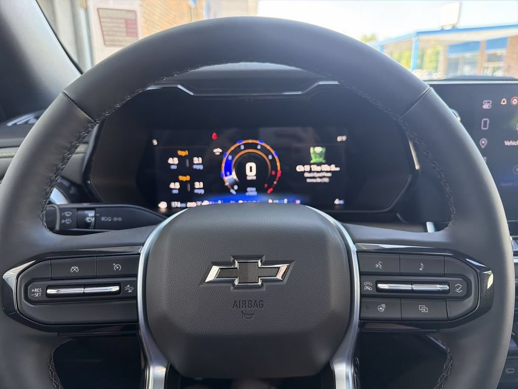 New 2026 Chevrolet Colorado ZR2 w/ Technology Package AWD/4WD image 11