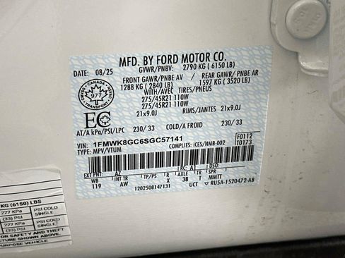 Used 2025 Ford Explorer ST AWD/4WD image 24