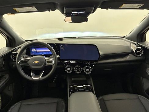 Used 2024 Chevrolet Blazer EV LT image 20