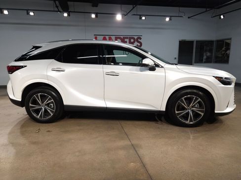 Used 2024 Lexus RX 350 Premium w/ Convenience Package AWD/4WD image 8