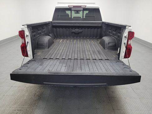Used 2021 Chevrolet Silverado 1500 LT w/ Convenience Package II RWD image 29