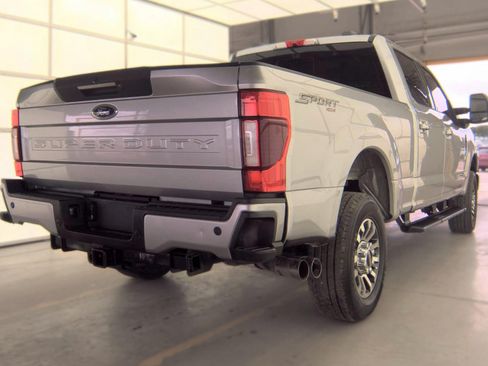 Used 2022 Ford F250 Lariat w/ Lariat Ultimate Package AWD/4WD image 5