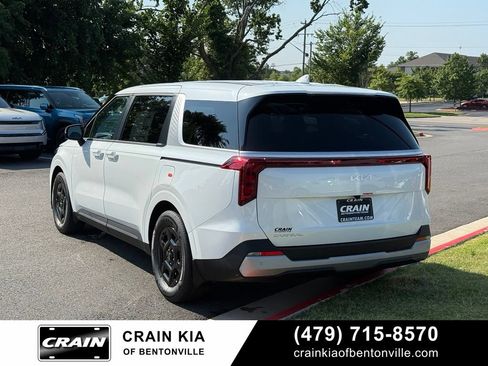 New 2026 Kia Carnival FWD image 5