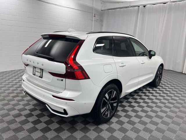 New 2026 Volvo XC60 B5 Plus w/ Protection Package Premier AWD/4WD image 5