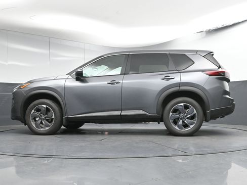 Used 2026 Nissan Rogue SV image 29