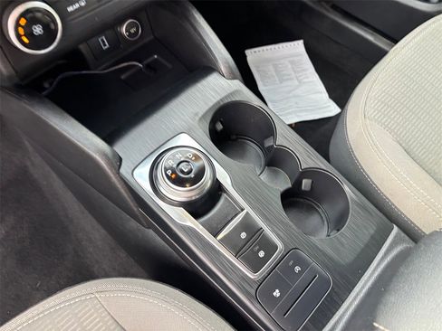 Used 2020 Ford Escape S image 18