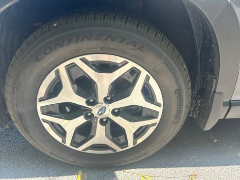 Used 2022 Subaru Forester Premium AWD/4WD image 12