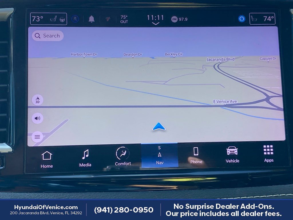 Used 2022 Chrysler Pacifica Touring-L w/ Uconnect Theater Family Group FWD image 5