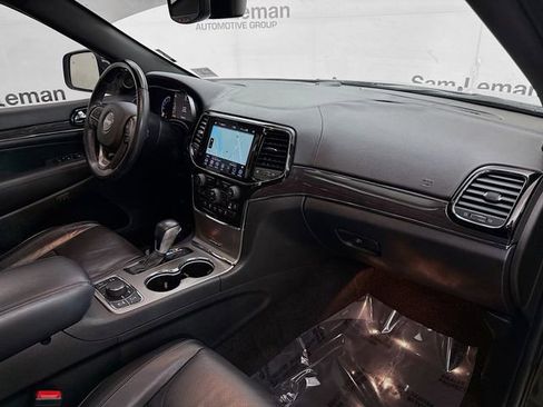 Used 2021 Jeep Grand Cherokee Overland image 32