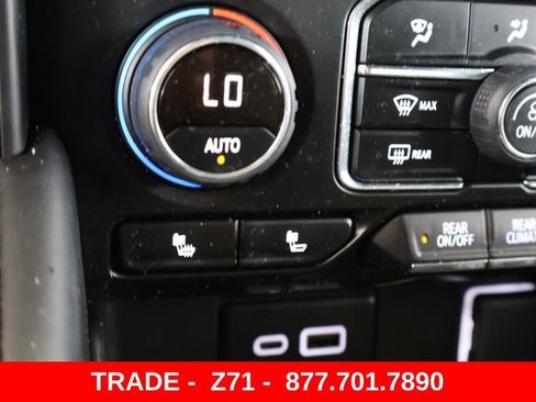 Used 2024 Chevrolet Suburban Z71 AWD/4WD image 30