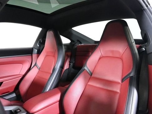 Certified 2025 Porsche 911 Carrera RWD image 5