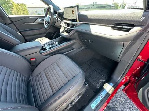 New 2026 Ford Explorer ST-Line AWD/4WD image 23