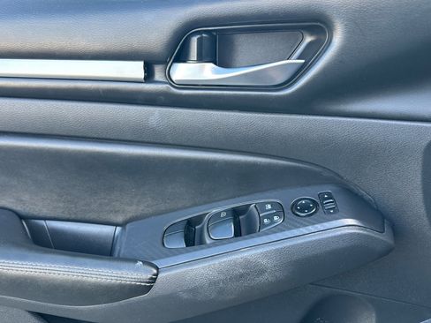 Certified 2022 Nissan Altima 2.5 SV image 11