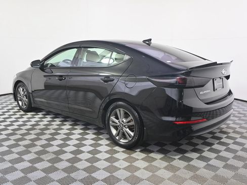 Used 2018 Hyundai Elantra SEL FWD image 3