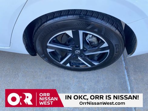 Used 2024 Nissan Sentra SV image 9