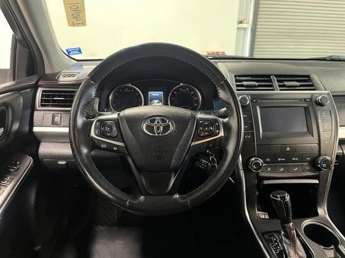 Used 2017 Toyota Camry SE FWD image 22