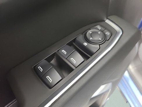 Used 2024 Chevrolet Silverado 1500 LT AWD/4WD image 19