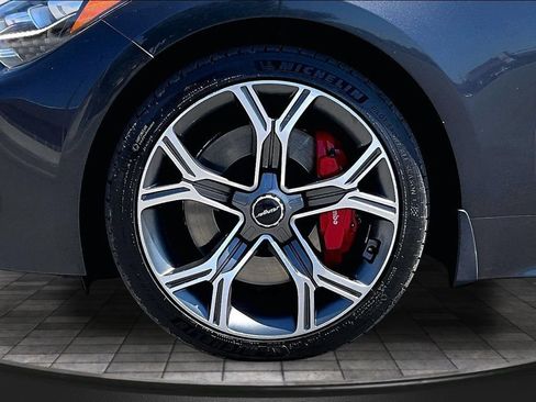 Used 2018 Kia Stinger GT2 image 9