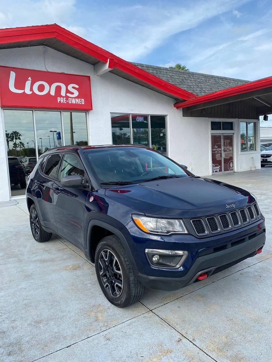 Used 2019 Jeep Compass Trailhawk AWD/4WD image 11