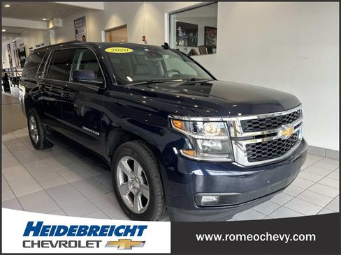 Used 2020 Chevrolet Suburban LT w/ Luxury Package AWD/4WD image 1