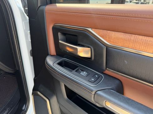 Used 2023 RAM 3500 Limited image 29