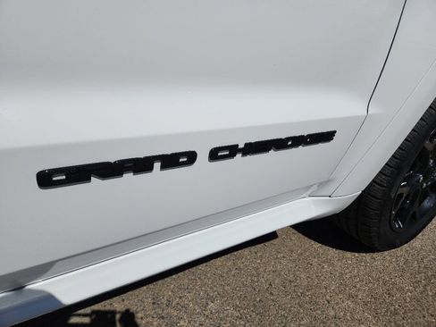Used 2021 Jeep Grand Cherokee Limited X AWD/4WD image 39
