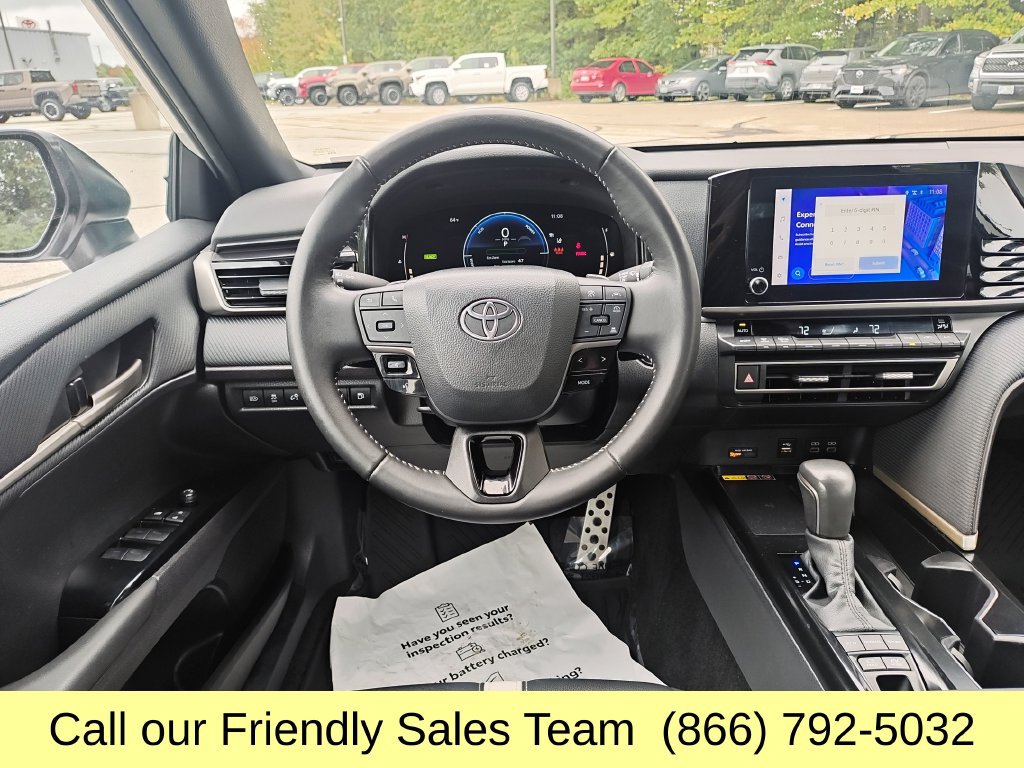 Certified 2025 Toyota Camry SE FWD image 14