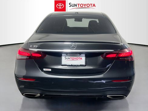 Used 2022 Mercedes-Benz E 350 Sedan image 5