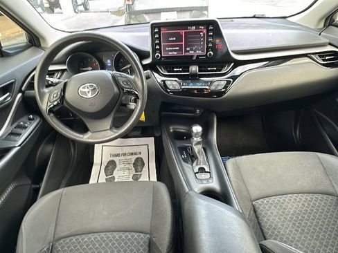 Used 2021 Toyota C-HR LE image 16