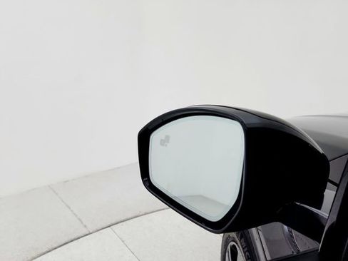 Certified 2025 Land Rover Discovery Sport S image 23