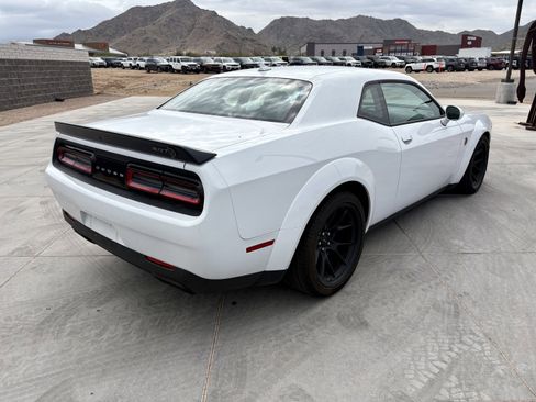 Used 2023 Dodge Challenger SRT Hellcat image 4