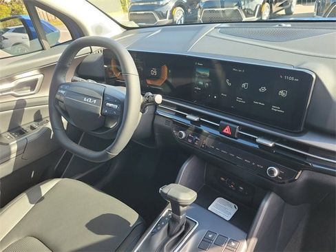 New 2026 Kia Sportage EX image 8