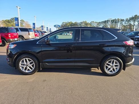 Used 2024 Ford Edge SEL w/ Convenience Package image 2