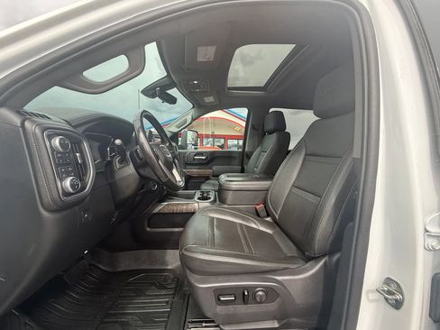 Used 2021 GMC Sierra 3500 Denali w/ Denali Ultimate Package AWD/4WD image 9