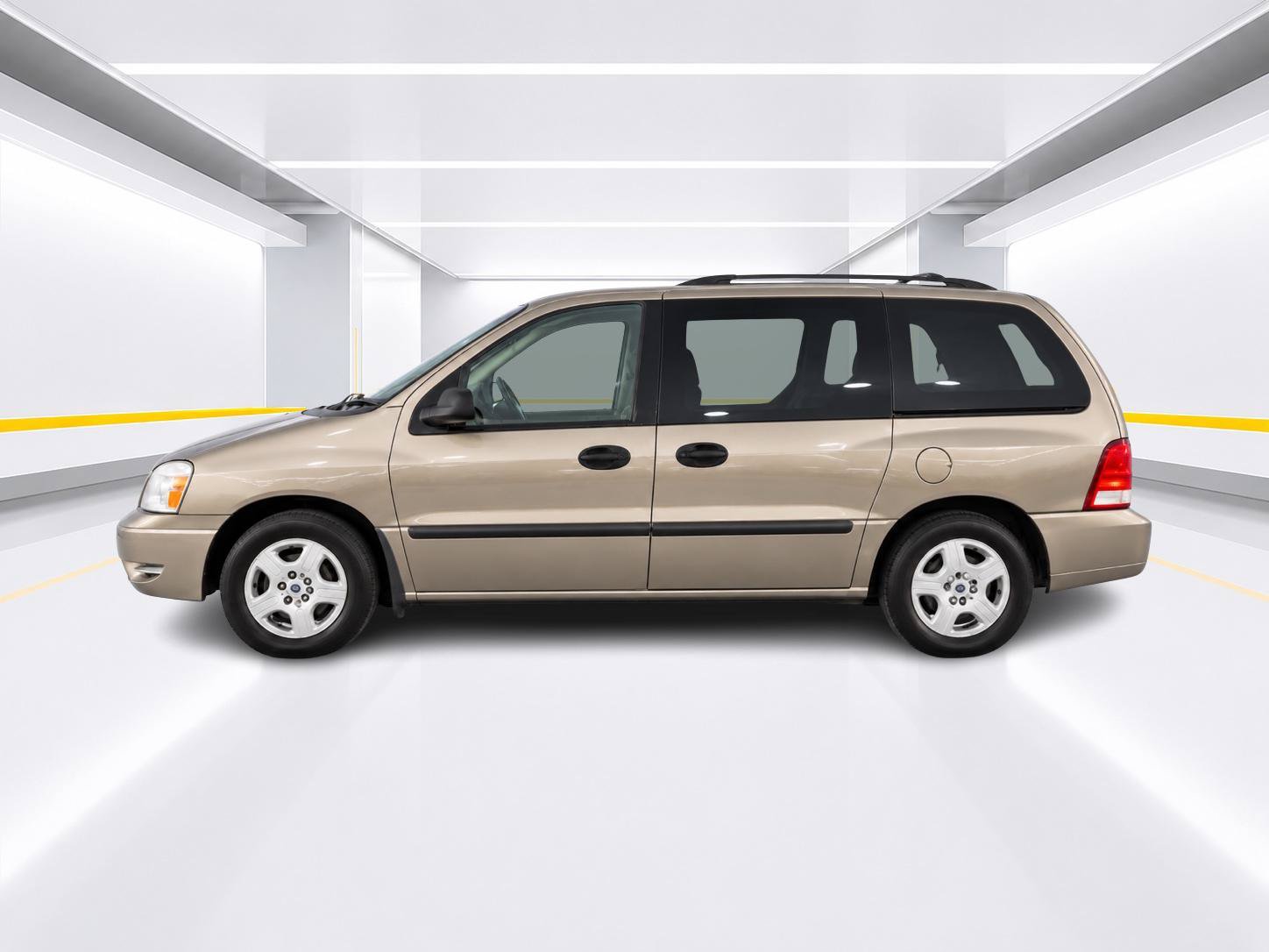 Used 2004 Ford Freestar SE FWD image 2