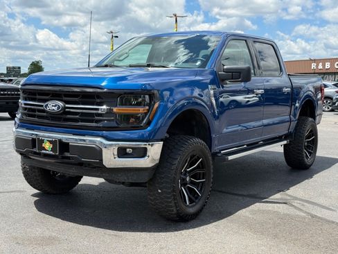Used 2025 Ford F150 XLT w/ Equipment Group 301A Standard AWD/4WD image 4