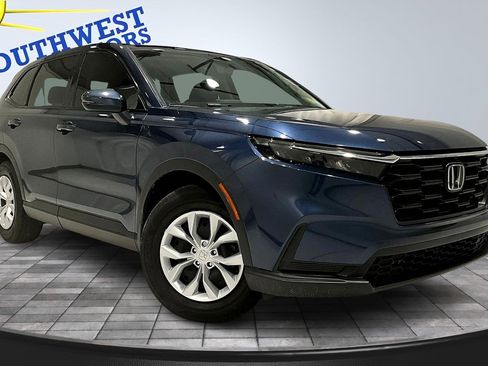 Used 2024 Honda CR-V LX image 3