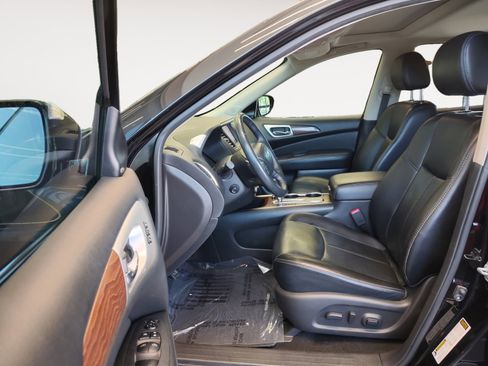 Used 2017 Nissan Pathfinder Platinum FWD image 23