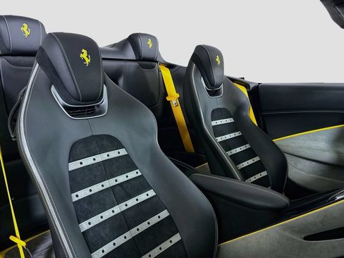 Certified 2024 Ferrari Roma Spider RWD image 4