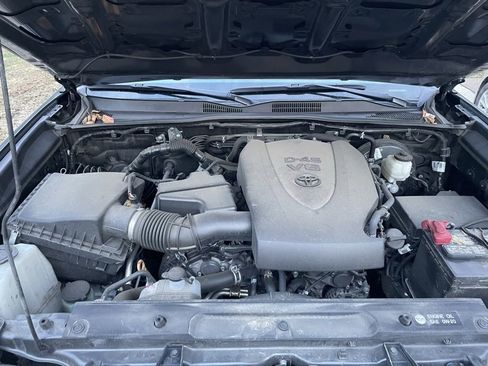 Used 2019 Toyota Tacoma SR5 image 8