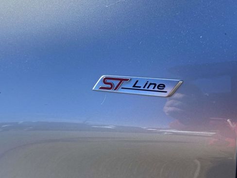 Used 2022 Ford Explorer ST-Line w/ Class IV Trailer Tow Package image 29