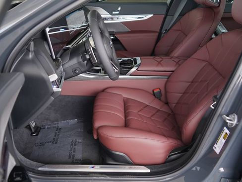 New 2026 BMW 740i w/ Premium Package RWD image 10